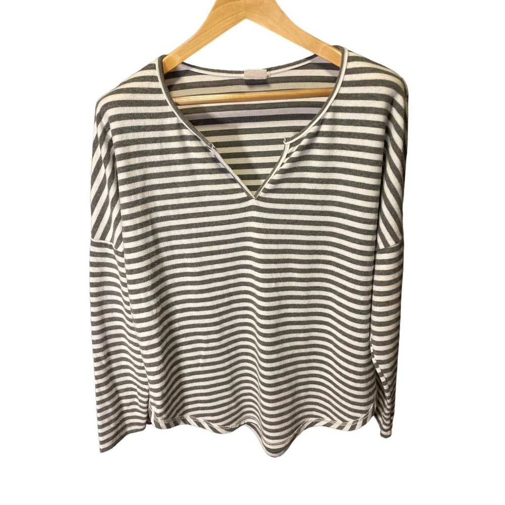 SIMPLE Suzanne Betro Dark Gray White Horizontal Stripe Round Hem V Neck Top